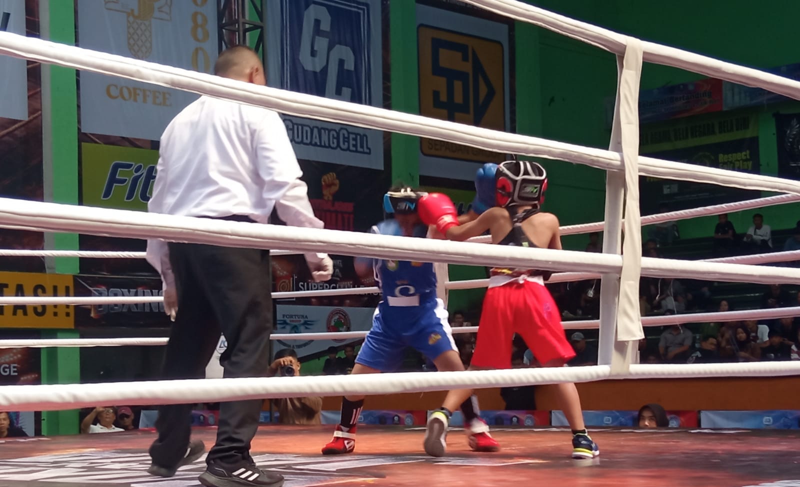Boxing Van Java Sukses Digelar di GOR Dadaha Tasikmalaya
