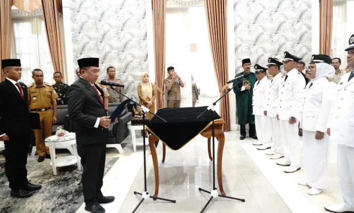 Bupati Syakur Amin Minta Kades Baru Garut Fokus Pendidikan dan Stunting