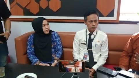 Pemberhentian Kepala Desa Cicapar