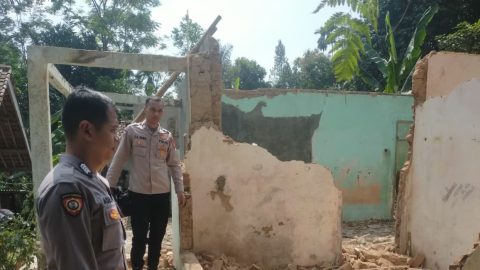 Rumah Diruntuhkan Penipu